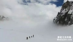 在登北京拔5600米的雀兒山航拍后，她說(shuō)下一站是